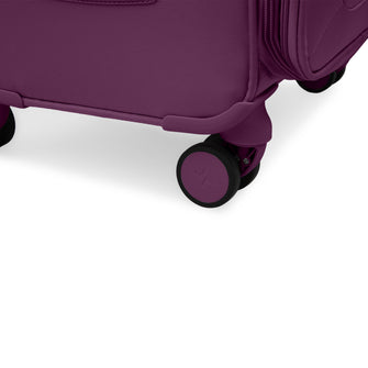 
                    Shop Bentley Burgundy Grande valise souple Tracker Verona in Canada at only $229.99 6th look
                  