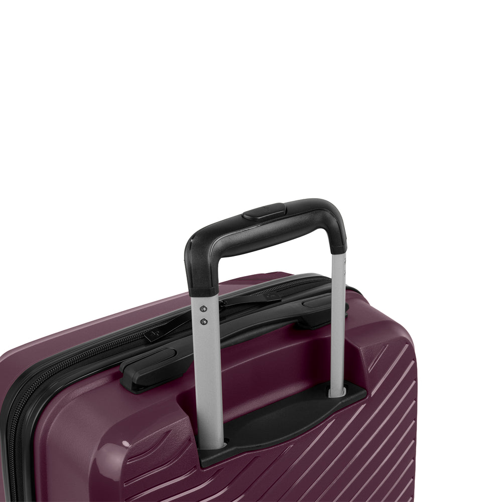 Tracker Dynamo DLX Carry-on