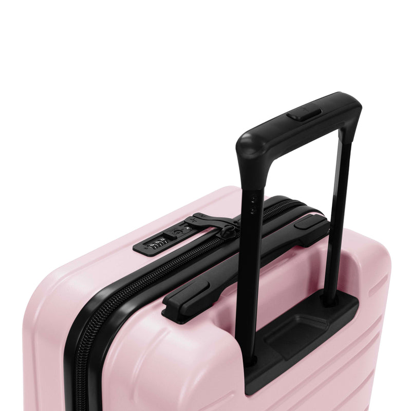 
        Shop Bentley Light Pink Valise de cabine Tracker Legend  in Canada at only $99.99 41st look
      