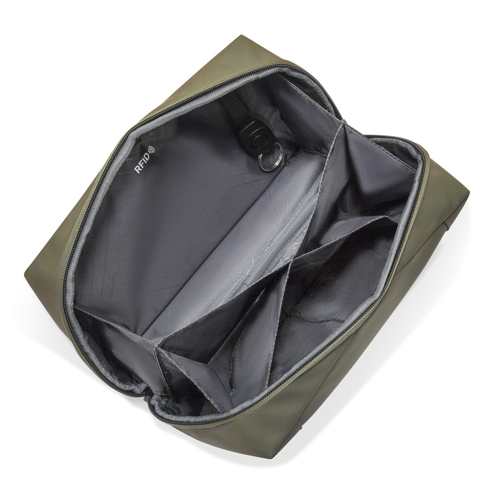 Champs Onyx Toiletry Bag