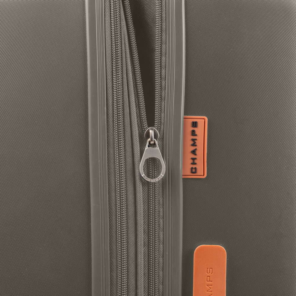 Champs Vintage II Check-in Medium