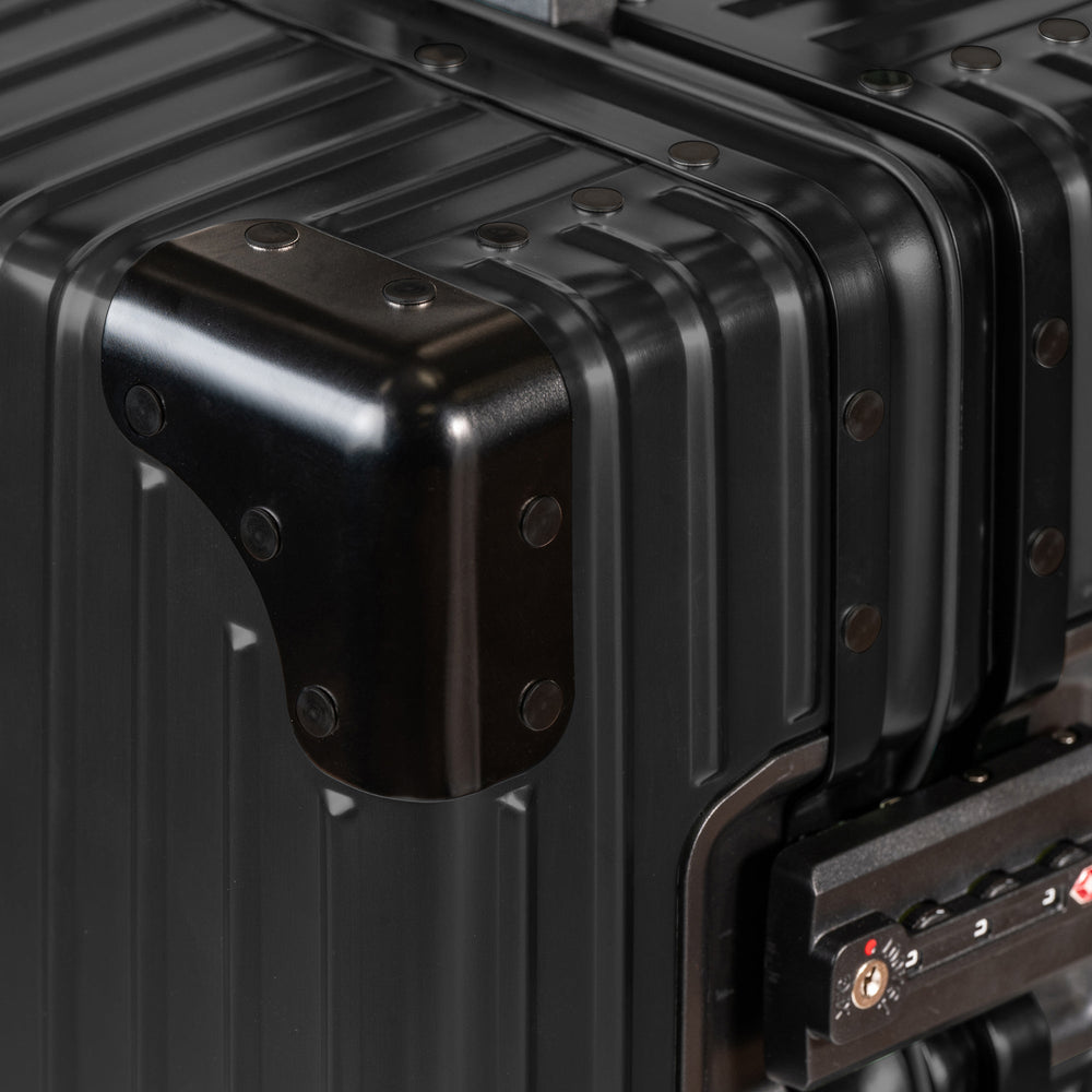Champs Elite Aluminum Carry-on