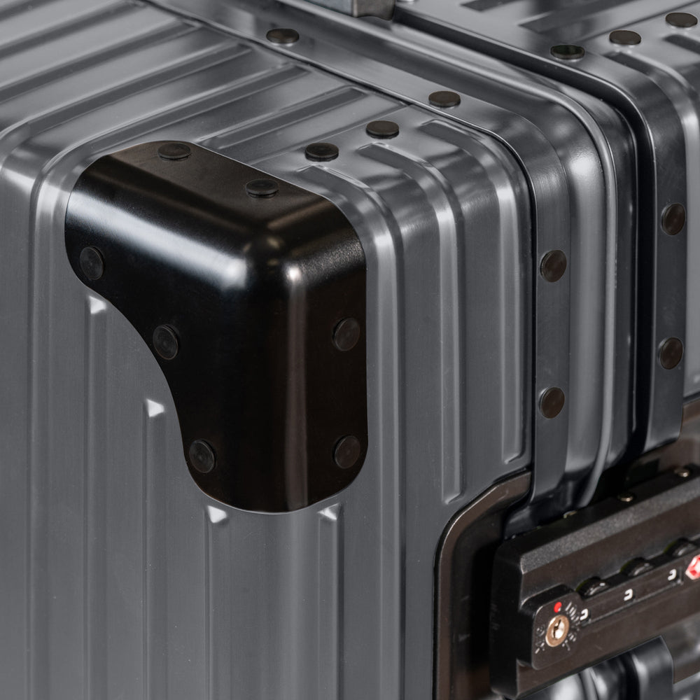 Champs Elite Aluminum Carry-on