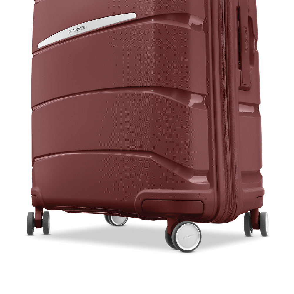 Outline Pro Hardside 28" Luggage - Bentley